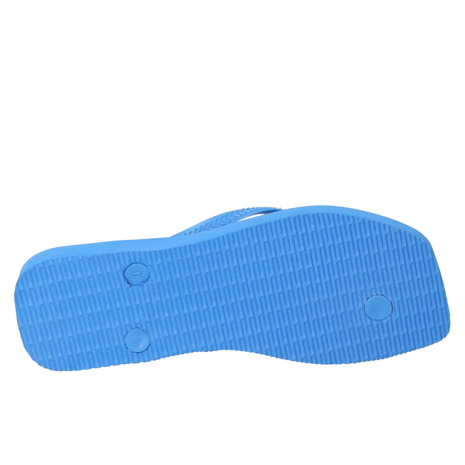 Slippers, Lichtblauw