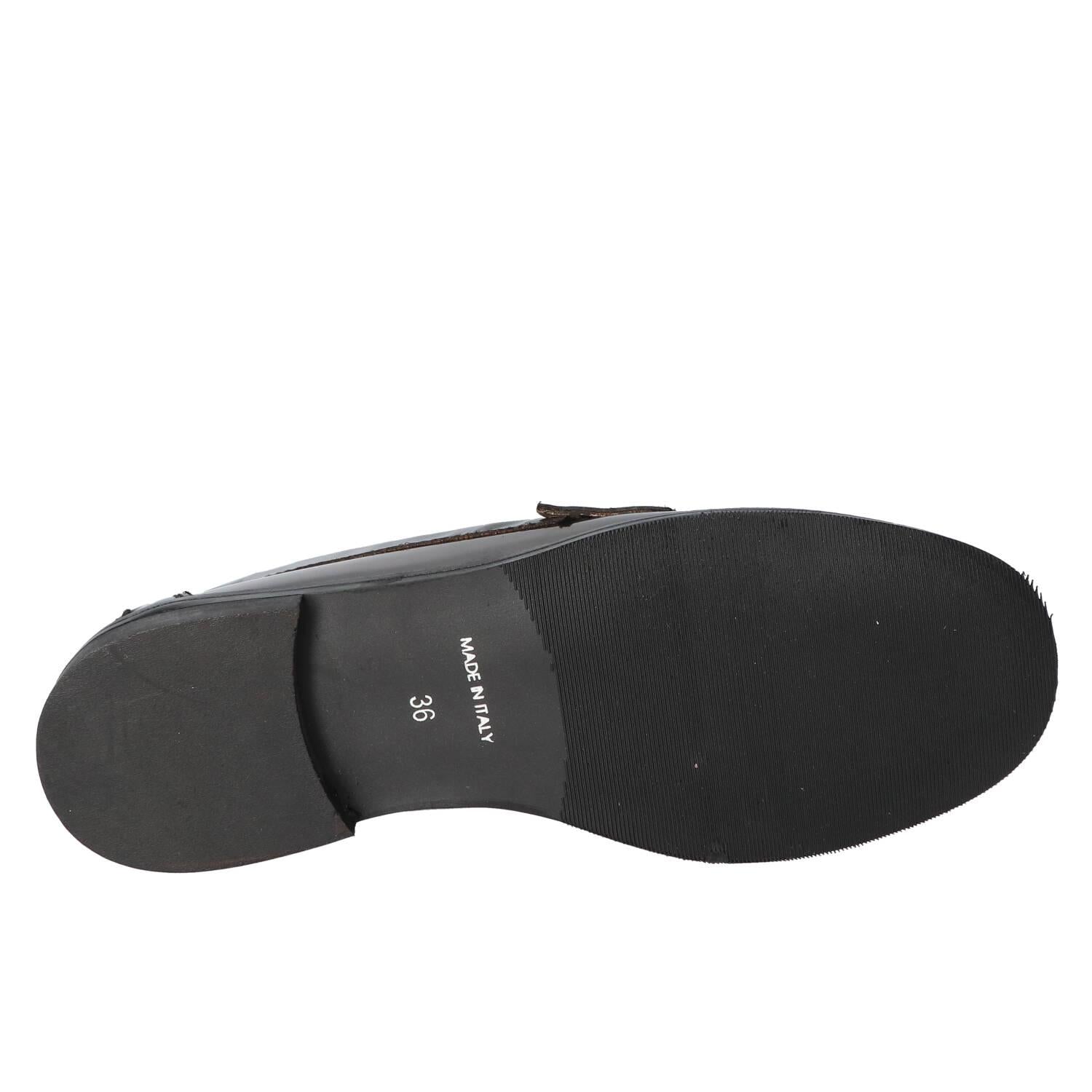 Instapschoenen, Donkerbruin