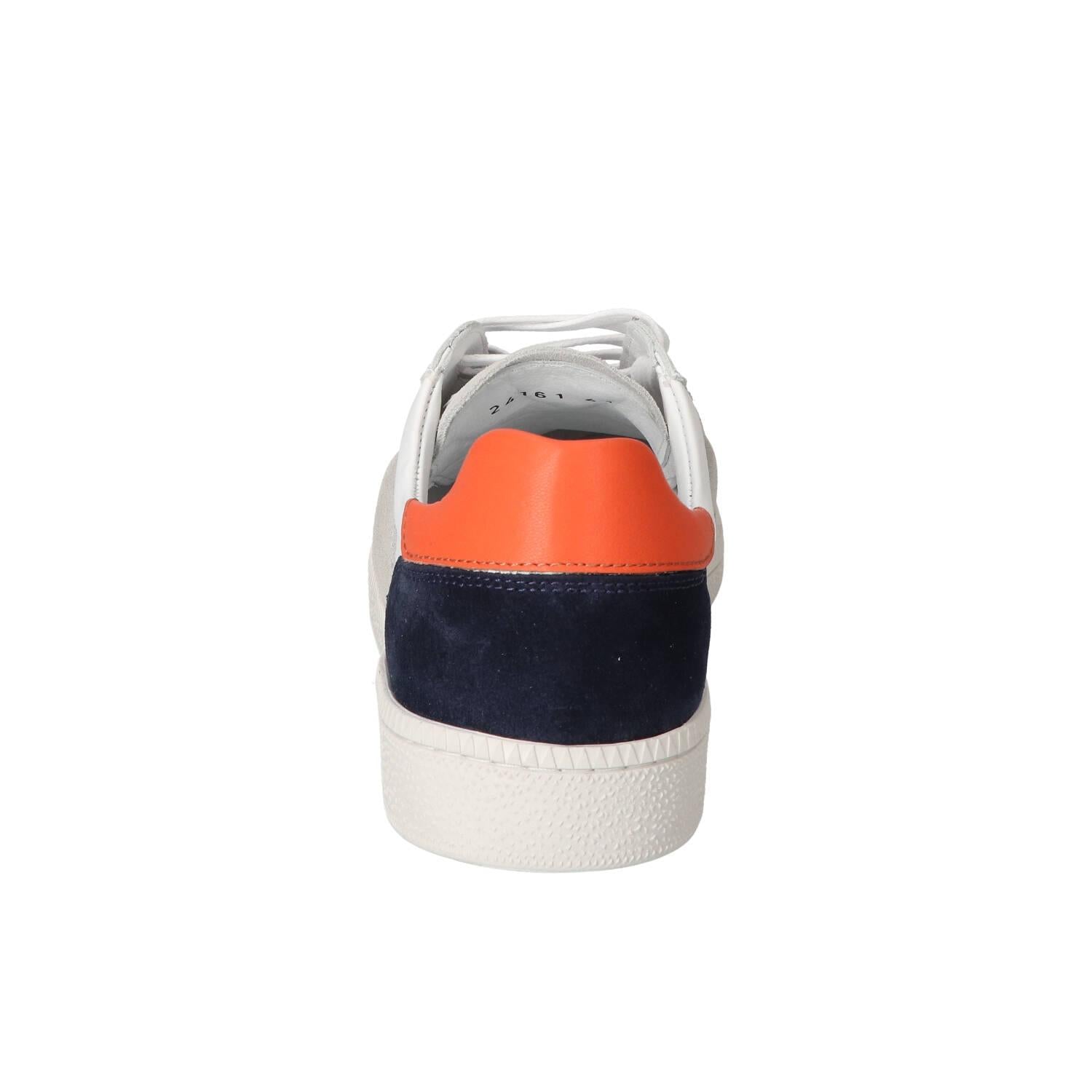 Sneakers, Wit