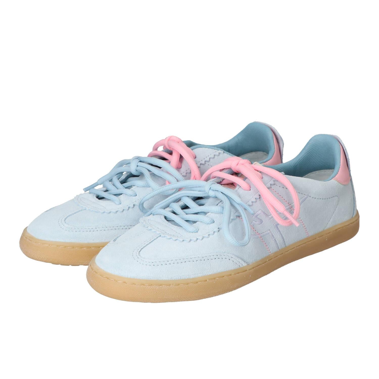 Sneakers, Lichtblauw