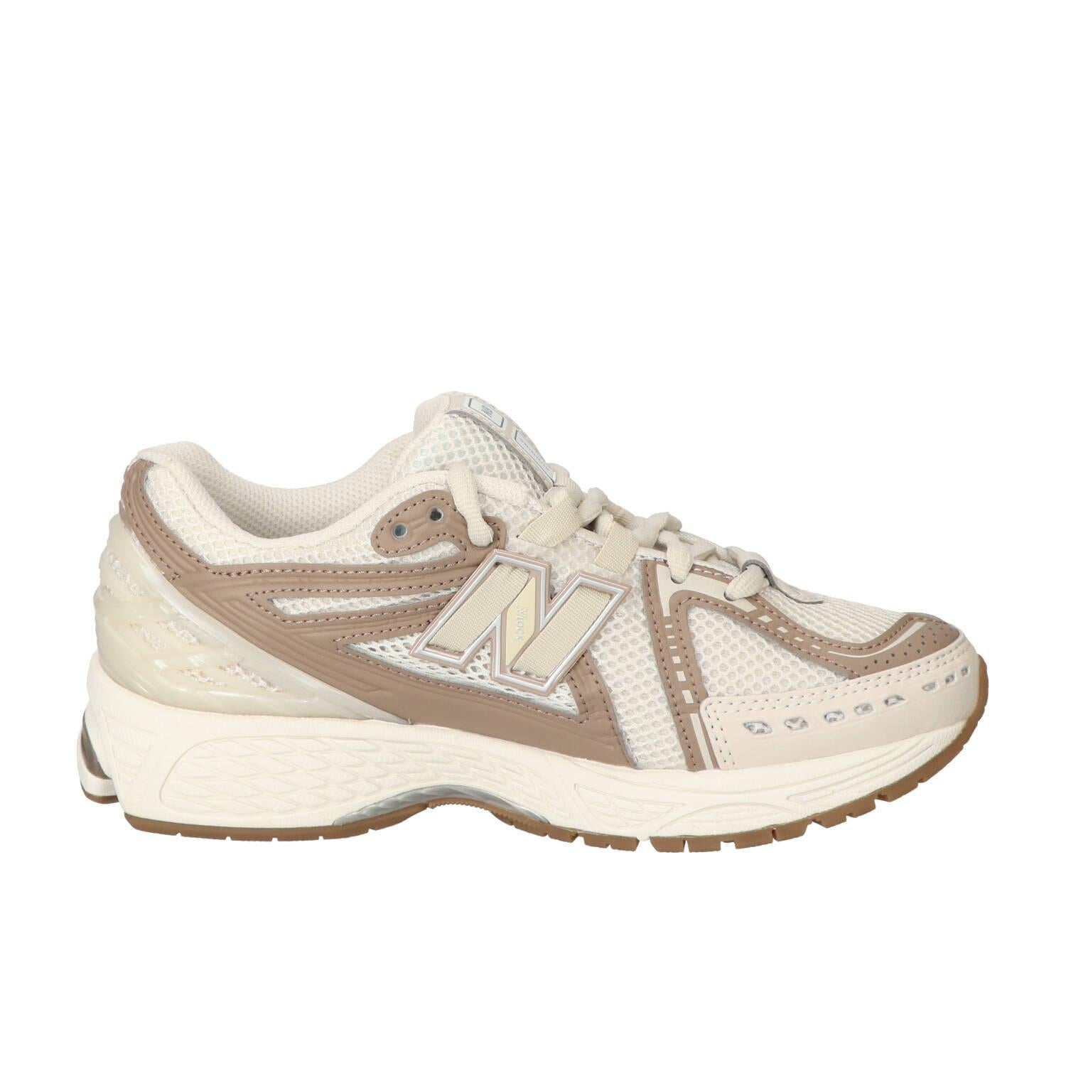 Sneakers, Cognac