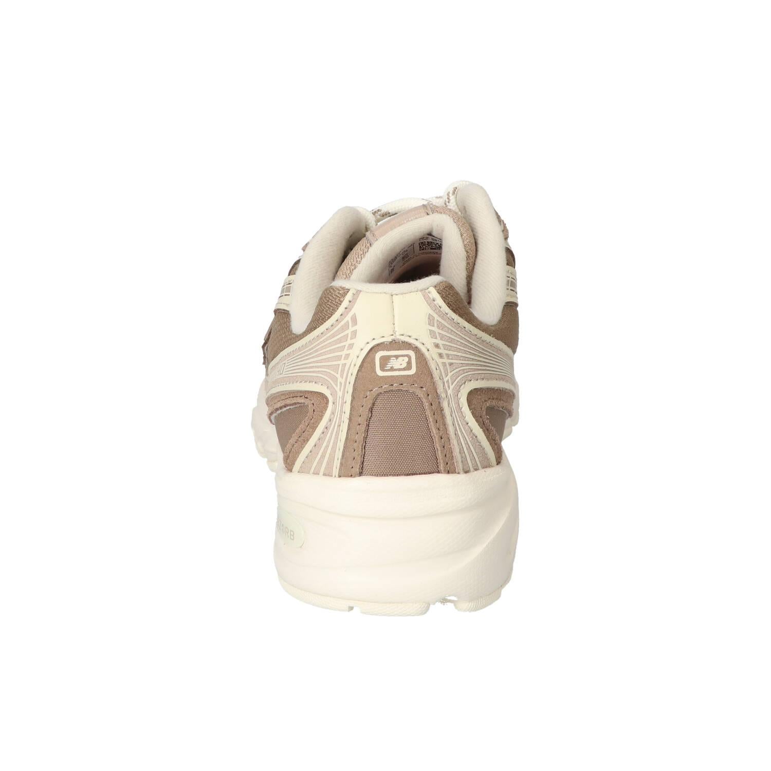 Sneakers, Cognac