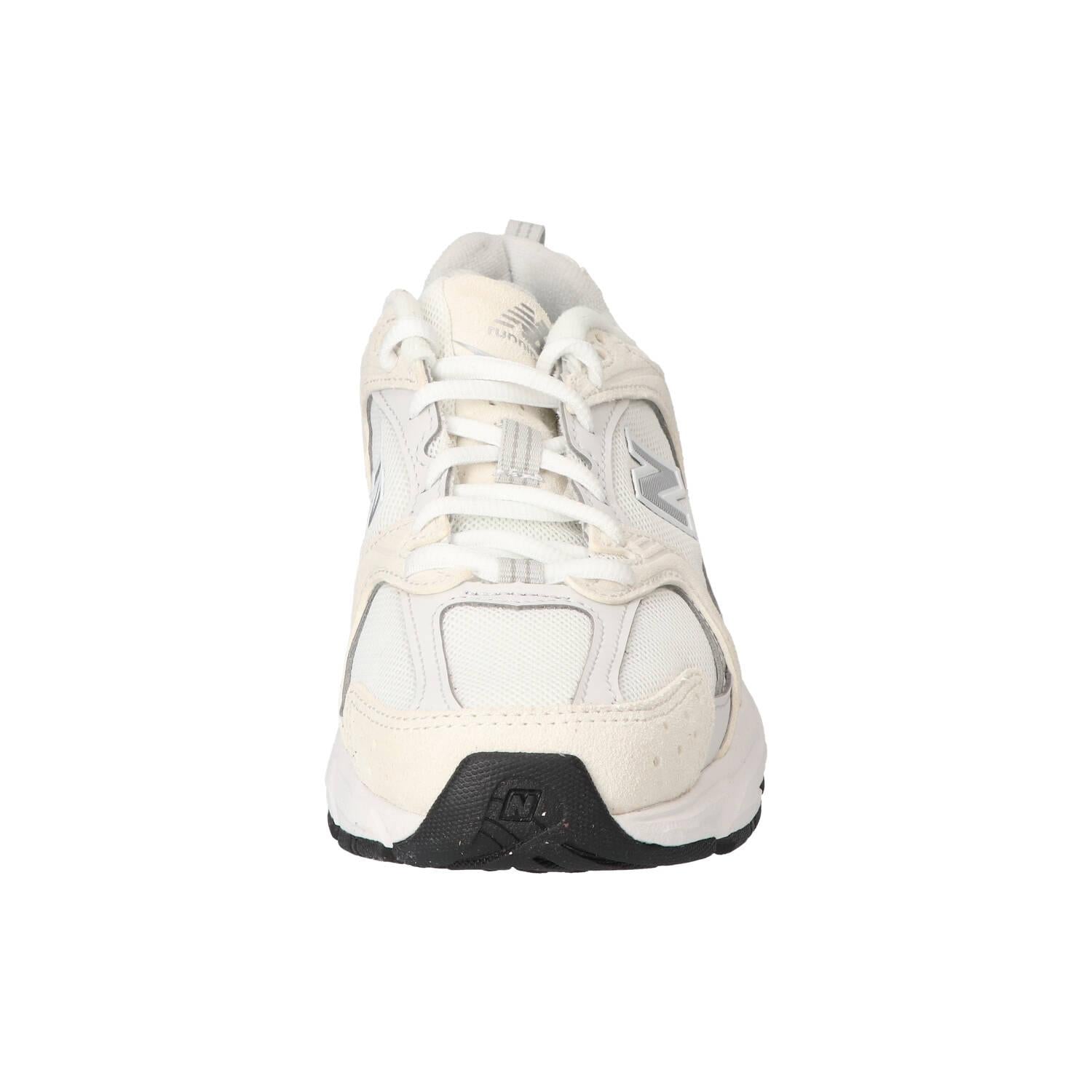 Sneakers, Roze