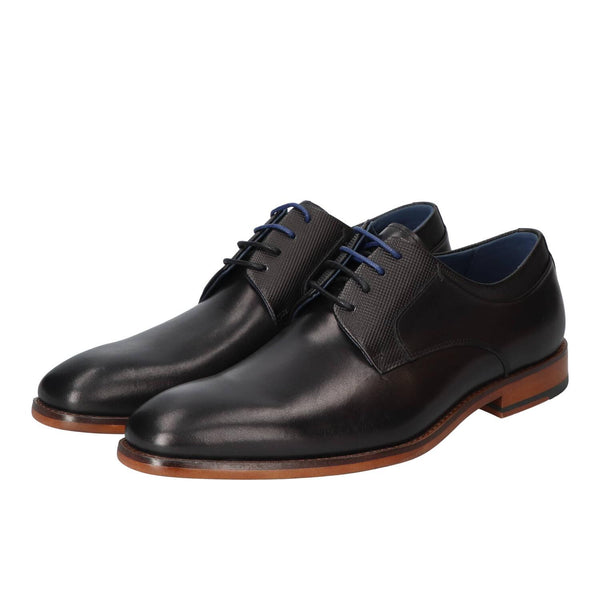 Veterschoenen, Zwart