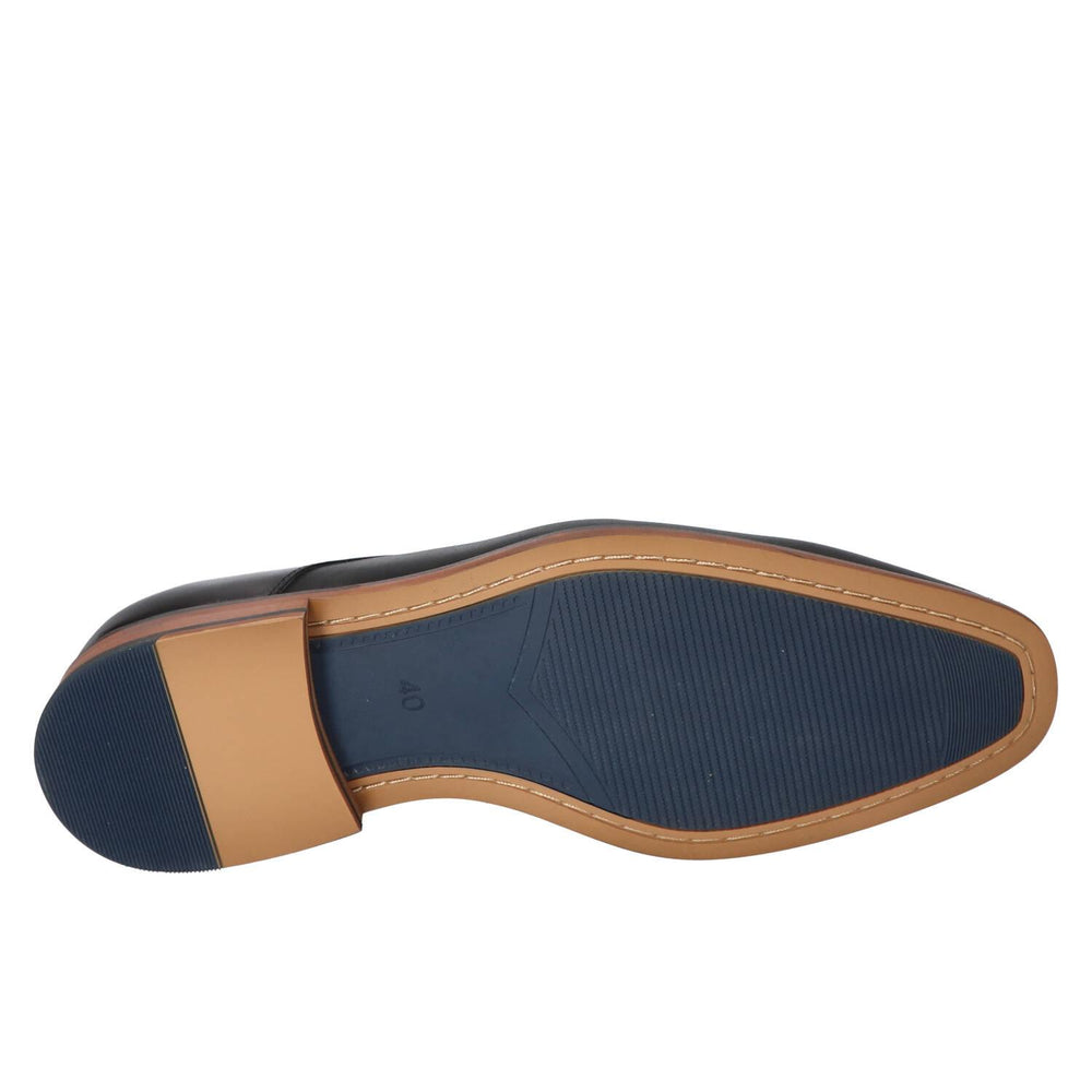 Veterschoenen, Zwart