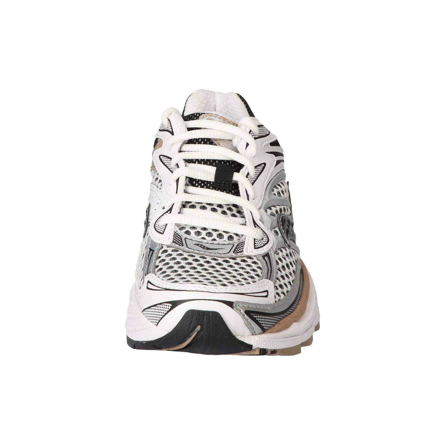 Sneakers, Zwart