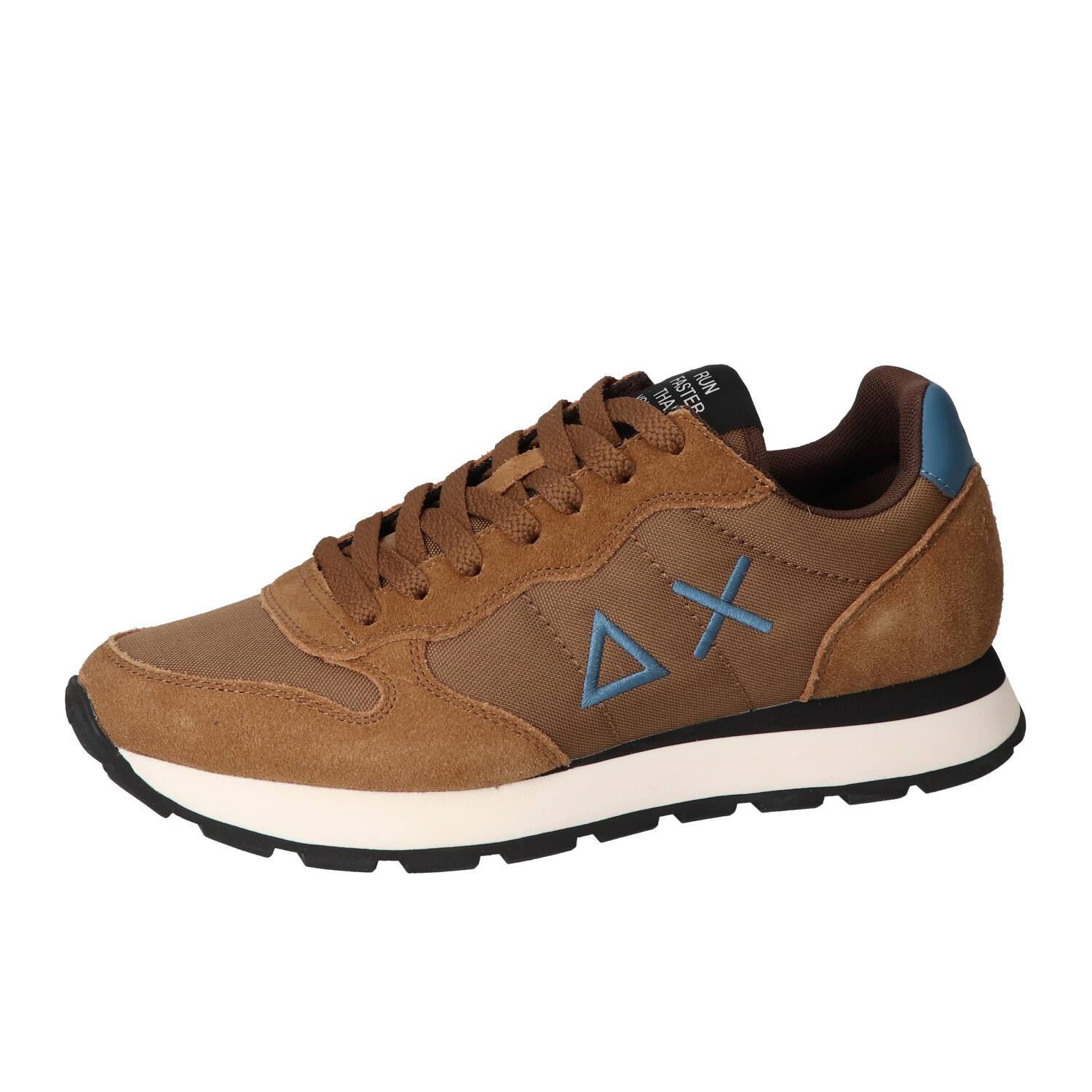 Sneakers, Cognac