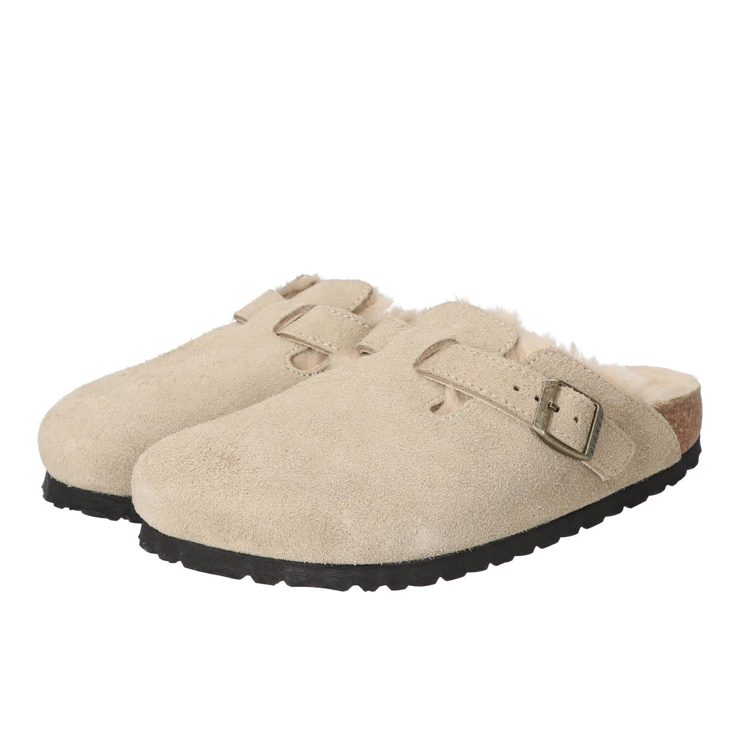 Slippers, Taupe