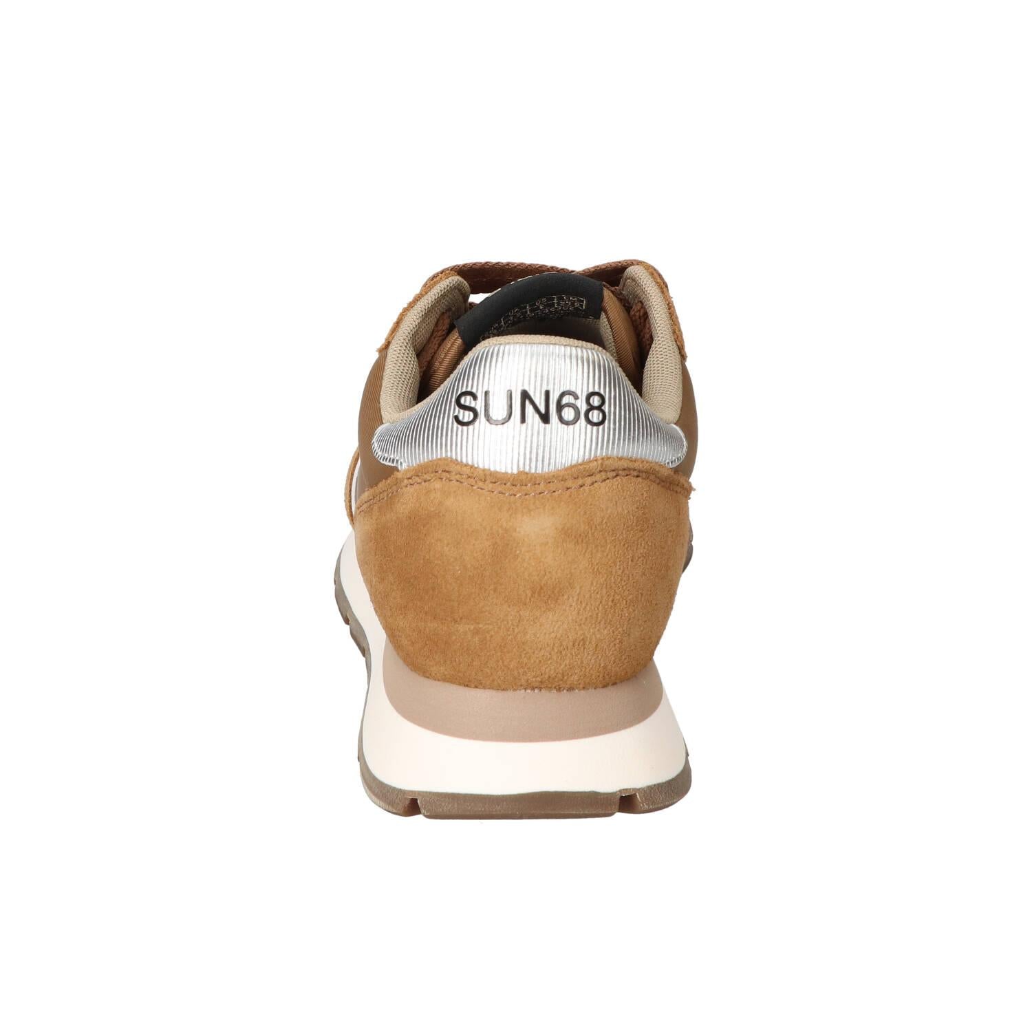 Sneakers, Cognac