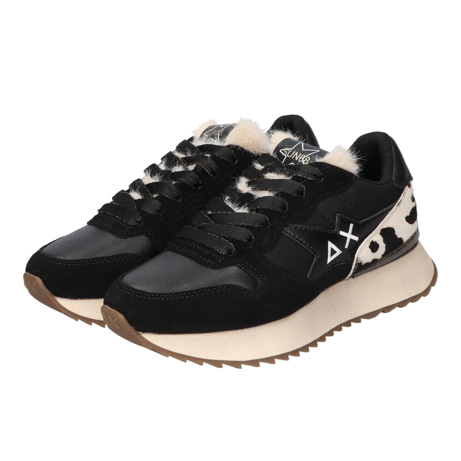 Sneakers, Zwart