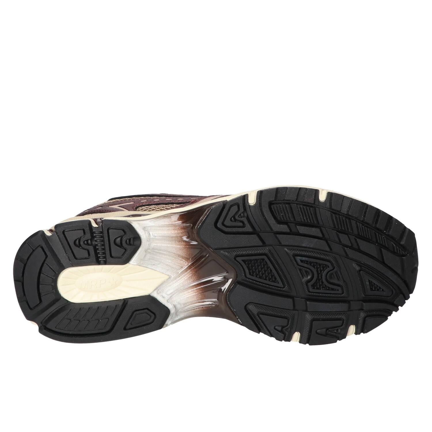 Sneakers, Donkerbruin