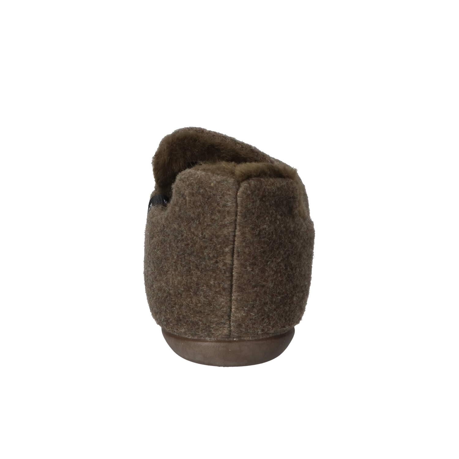 Pantoffels, Donkerbruin