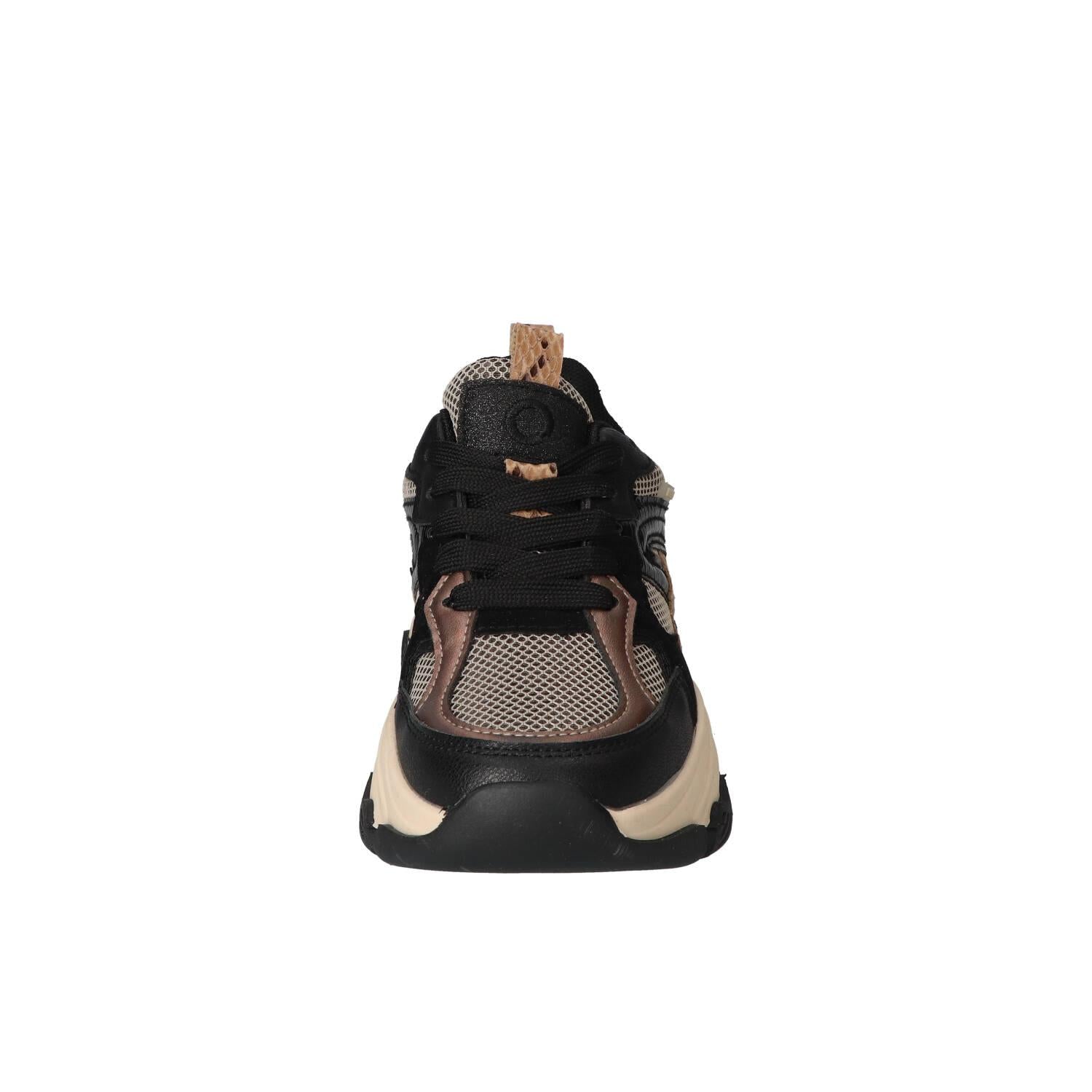 Sneakers, Zwart
