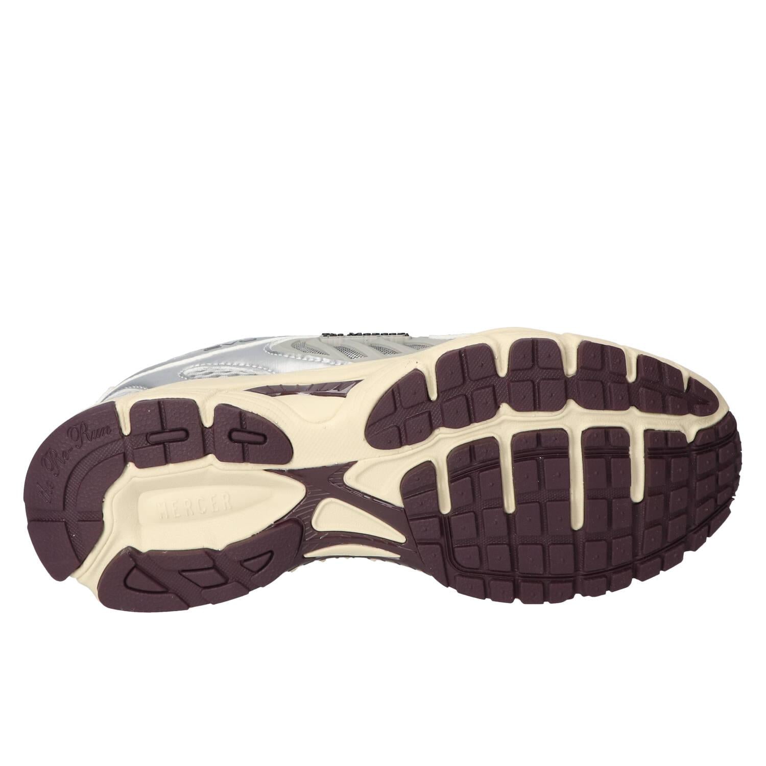Sneakers, Zilver