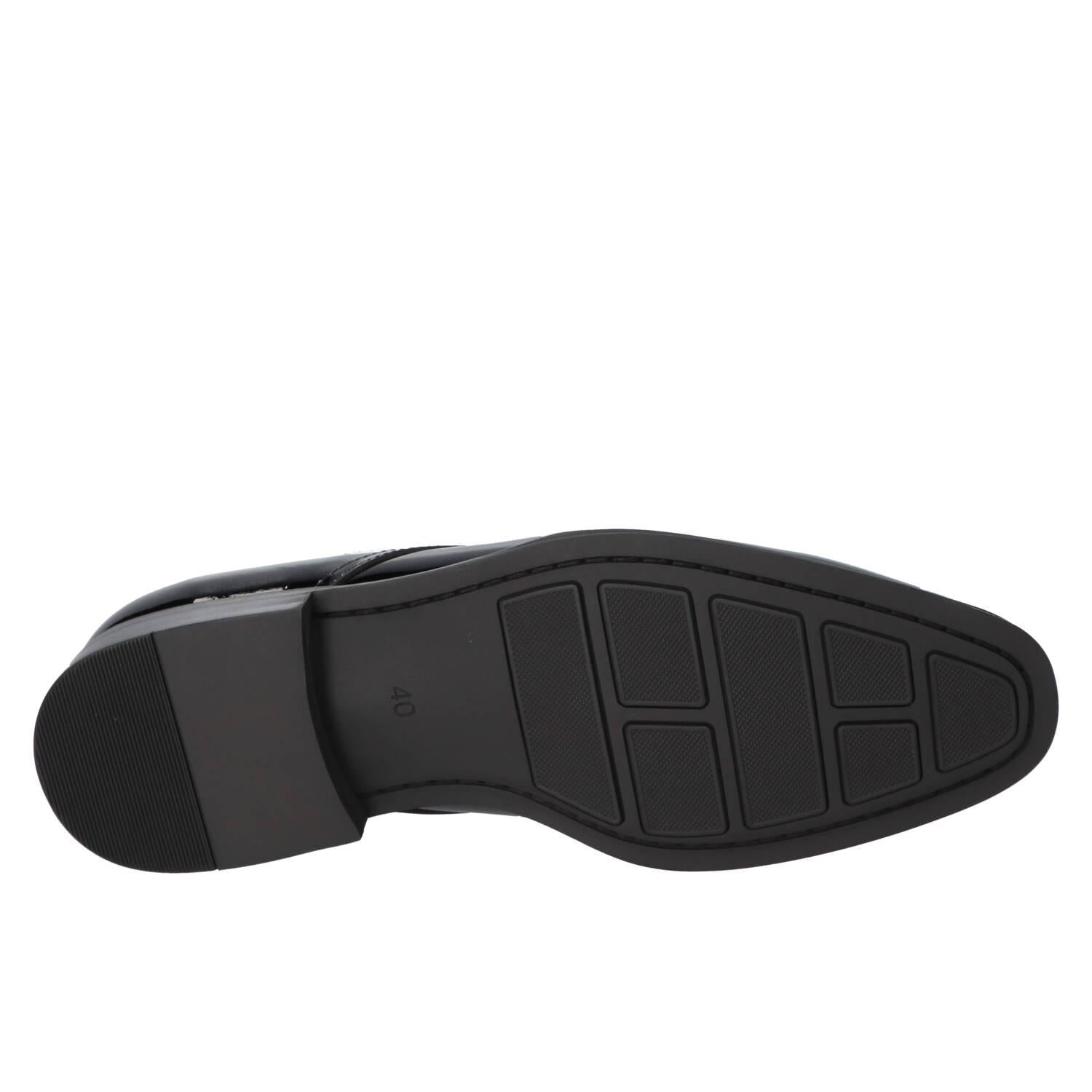 Veterschoenen, Zwart