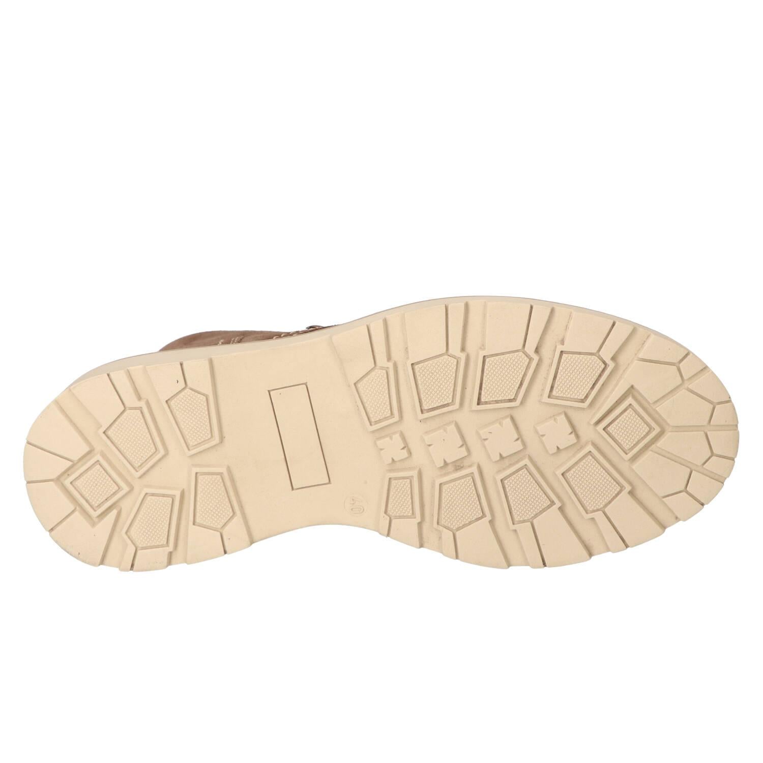 Boots, Taupe