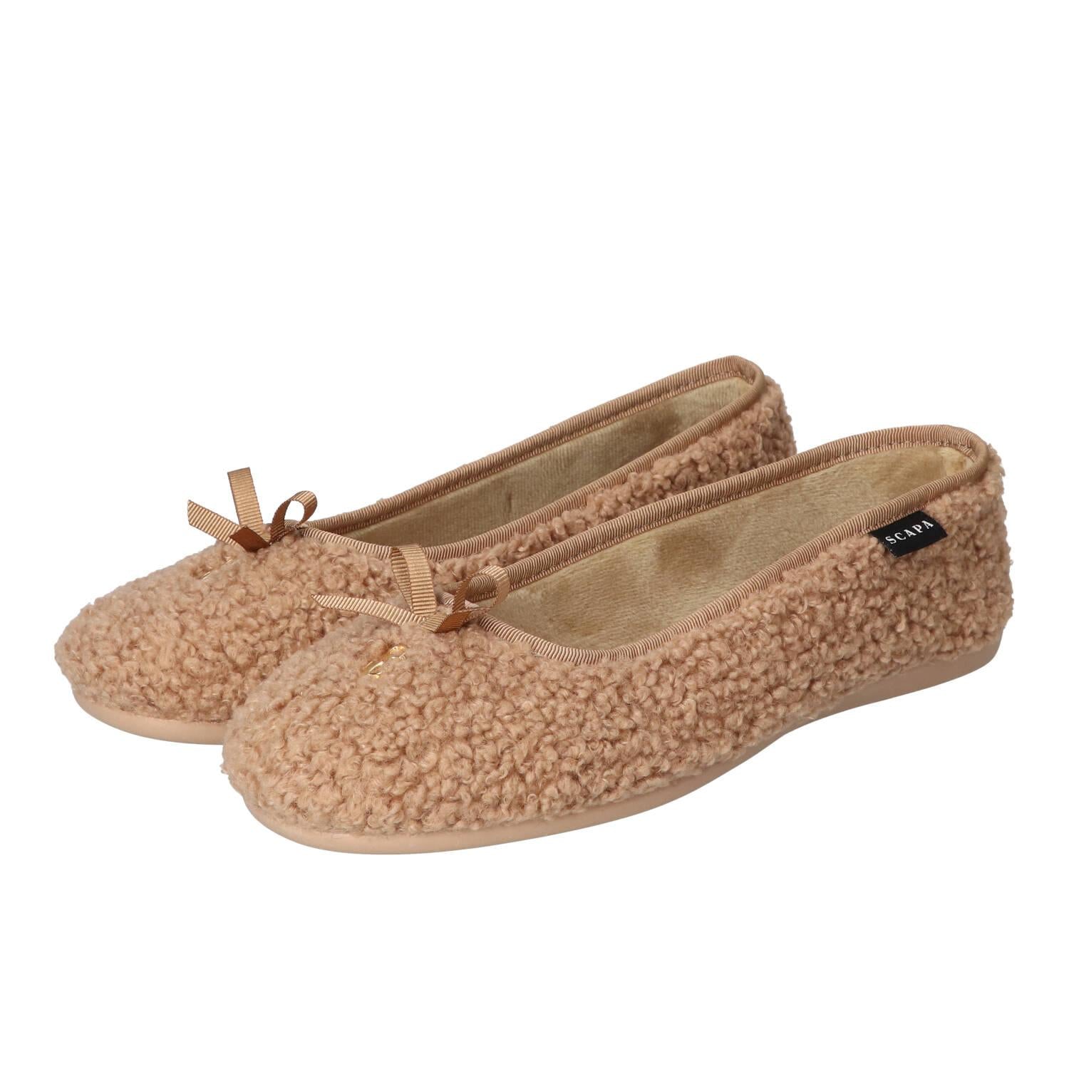 Pantoffels, Cognac