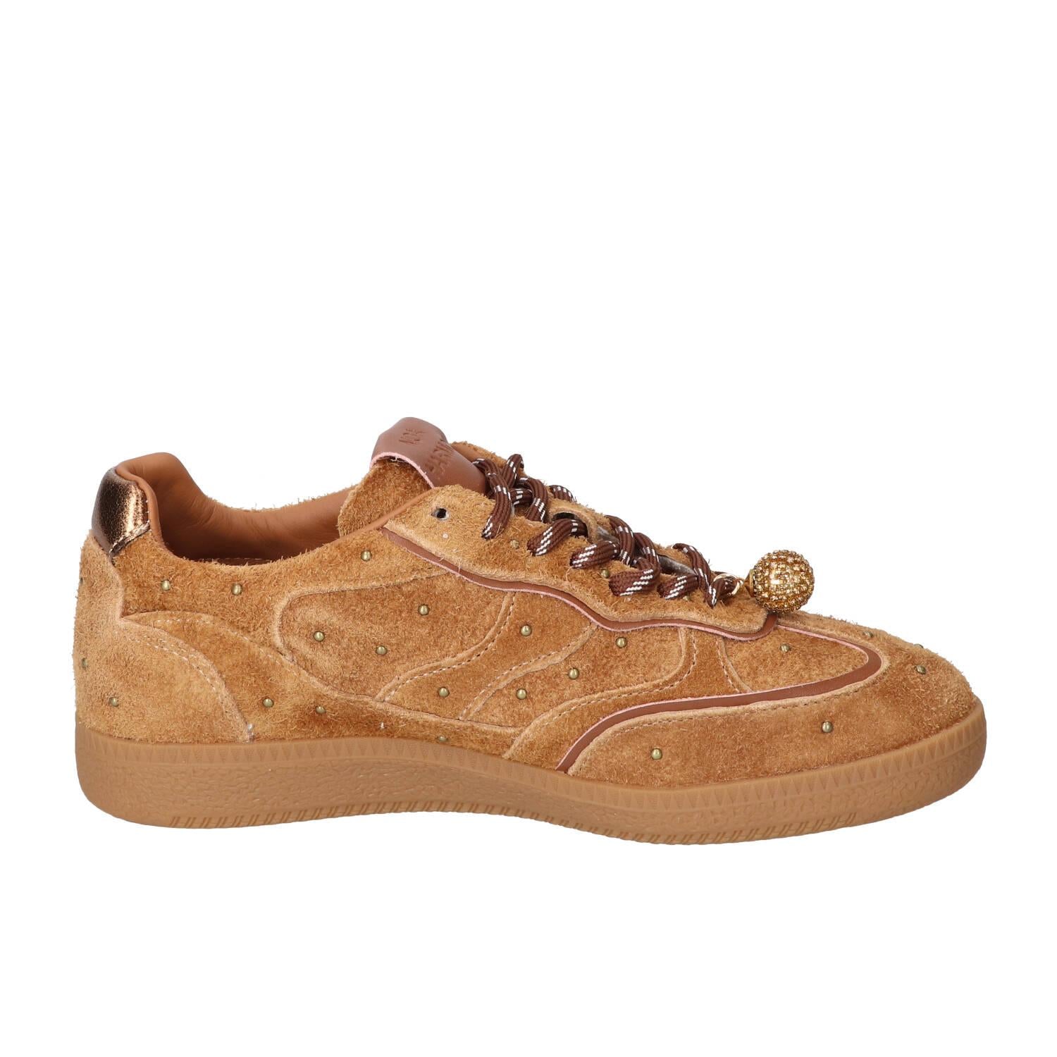 Sneakers, Cognac