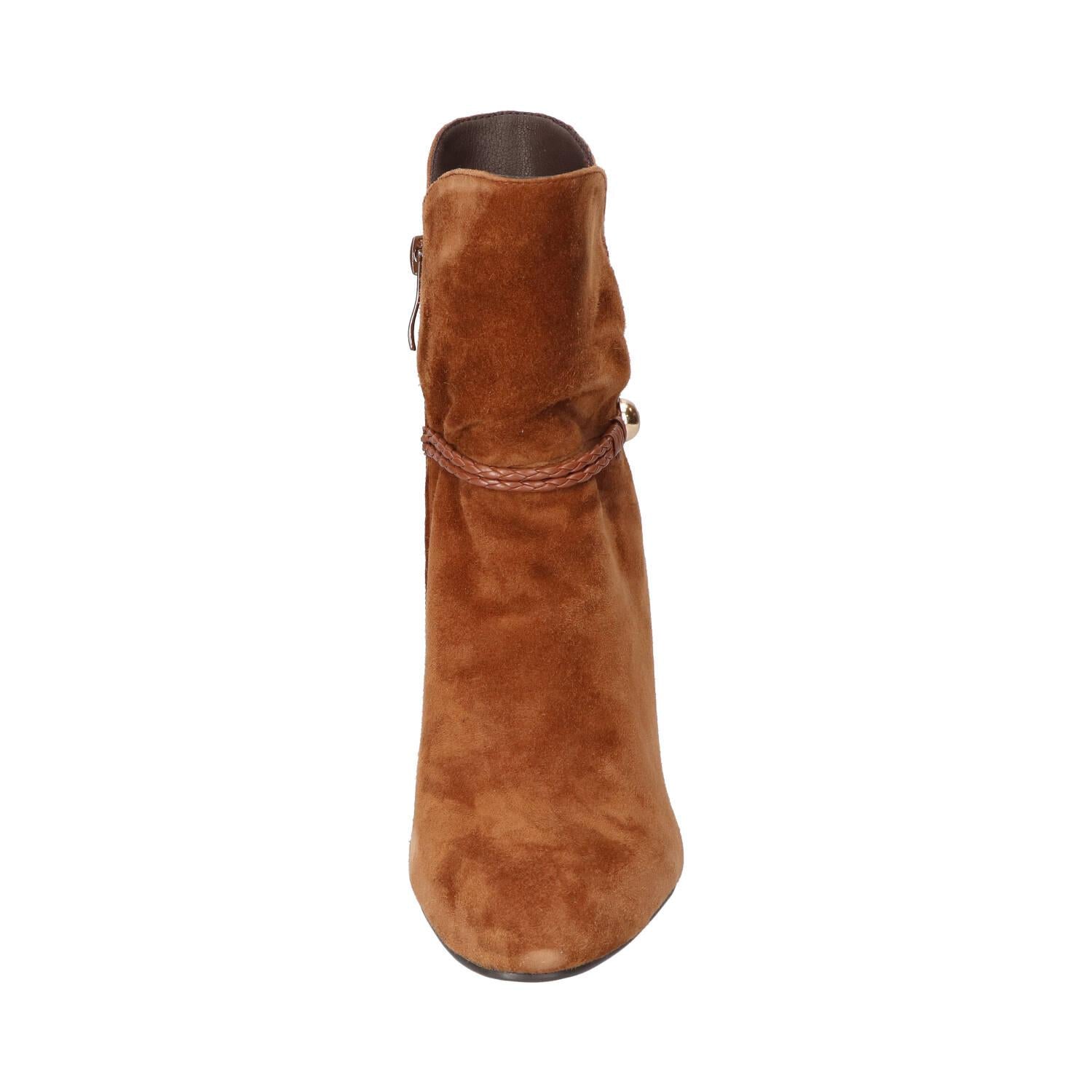 Booties, Cognac