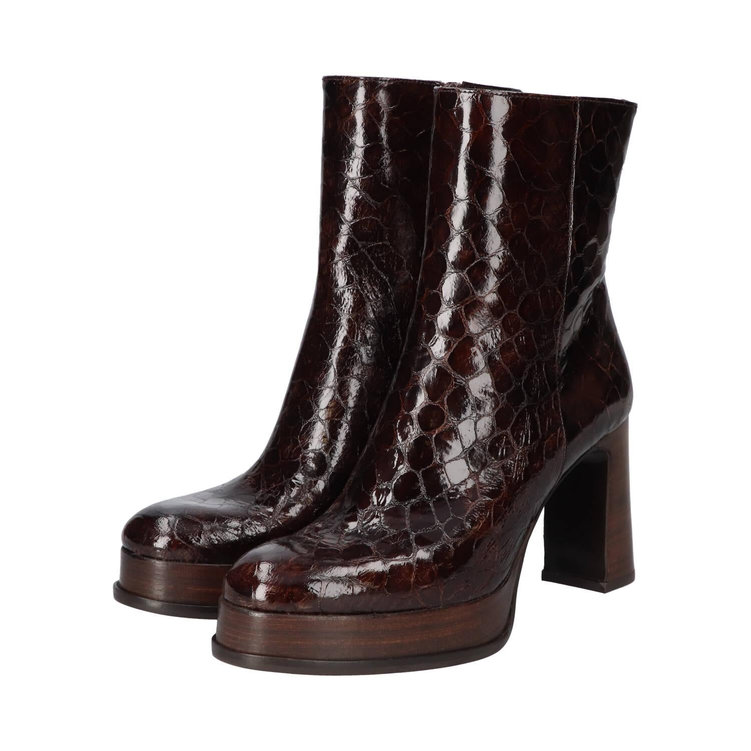 Booties, Donkerbruin