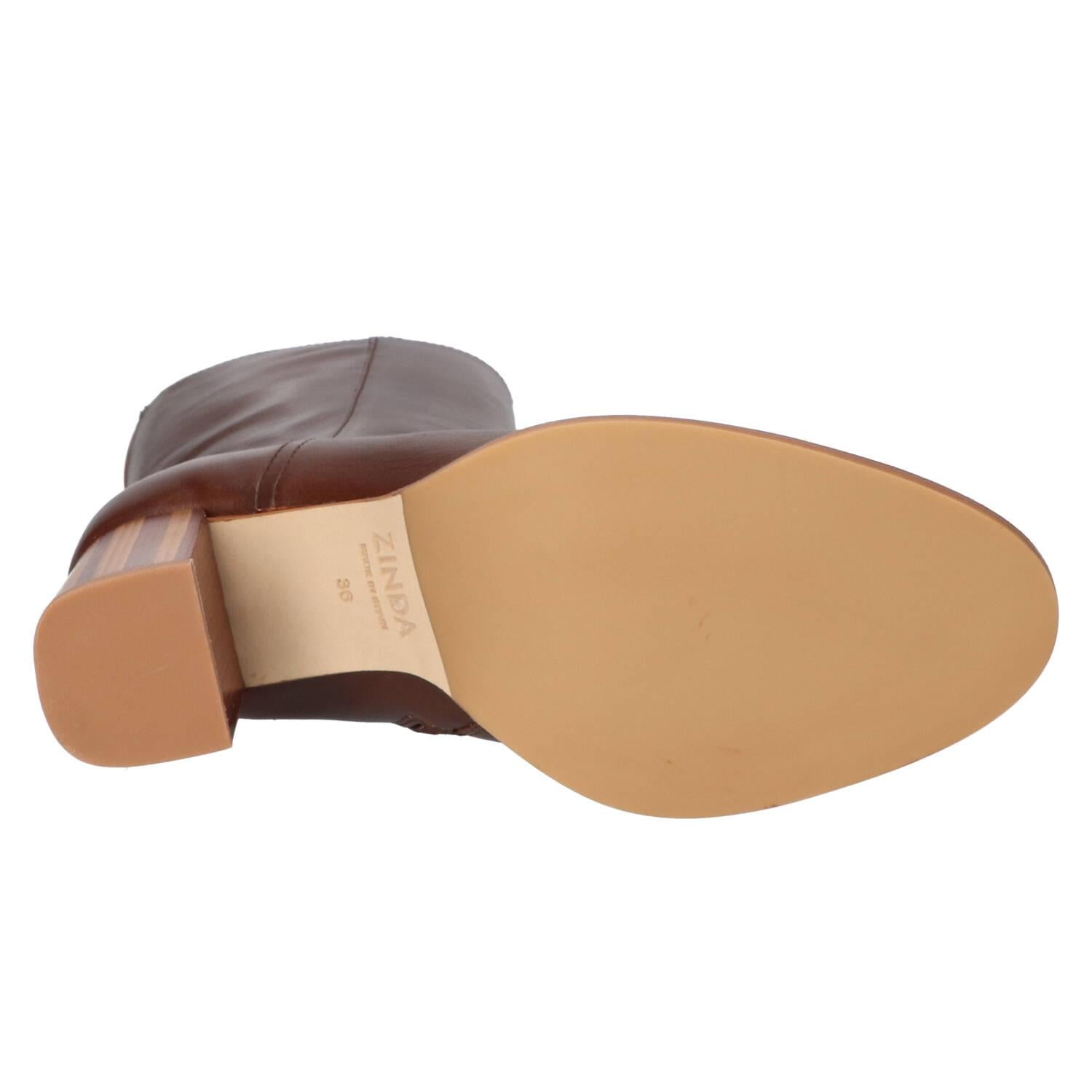 Booties, Cognac