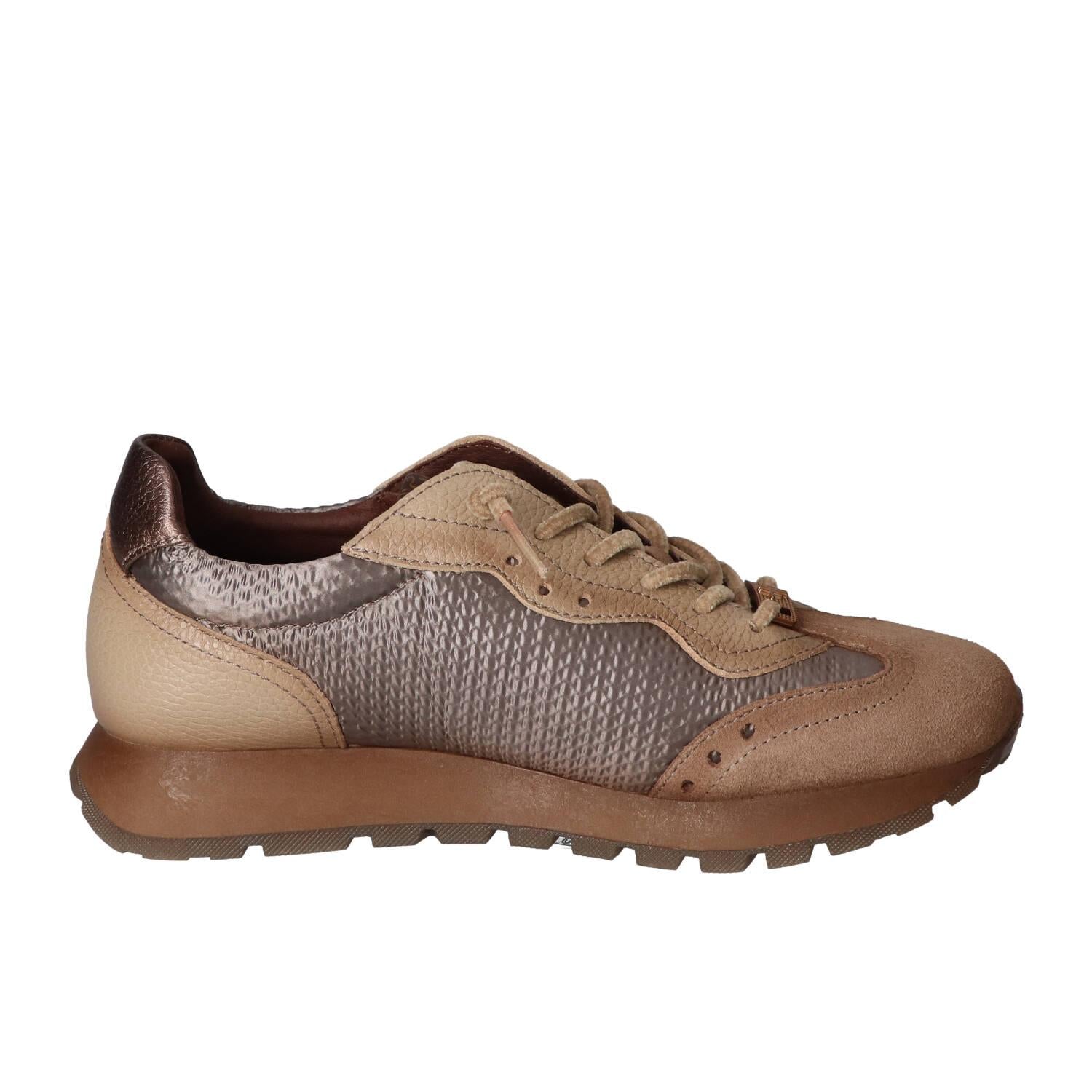 Sneakers, Taupe