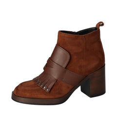 Booties, Cognac