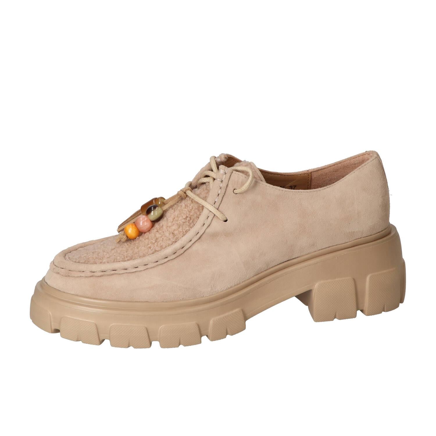 Veterschoenen, Lichtbeige
