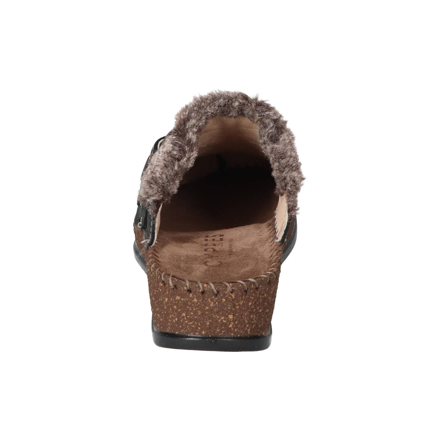 Pantoffels, Brons