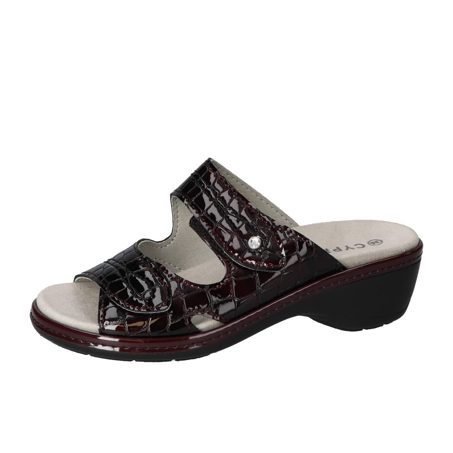Slippers, Bordeaux