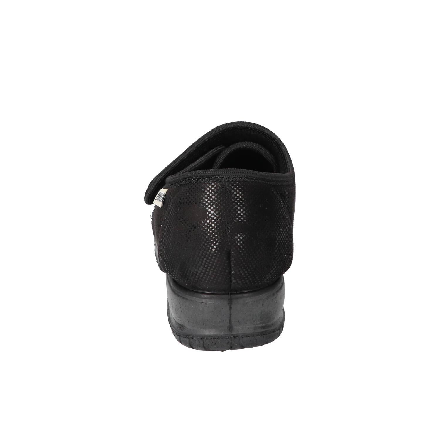 Pantoffels, Zwart