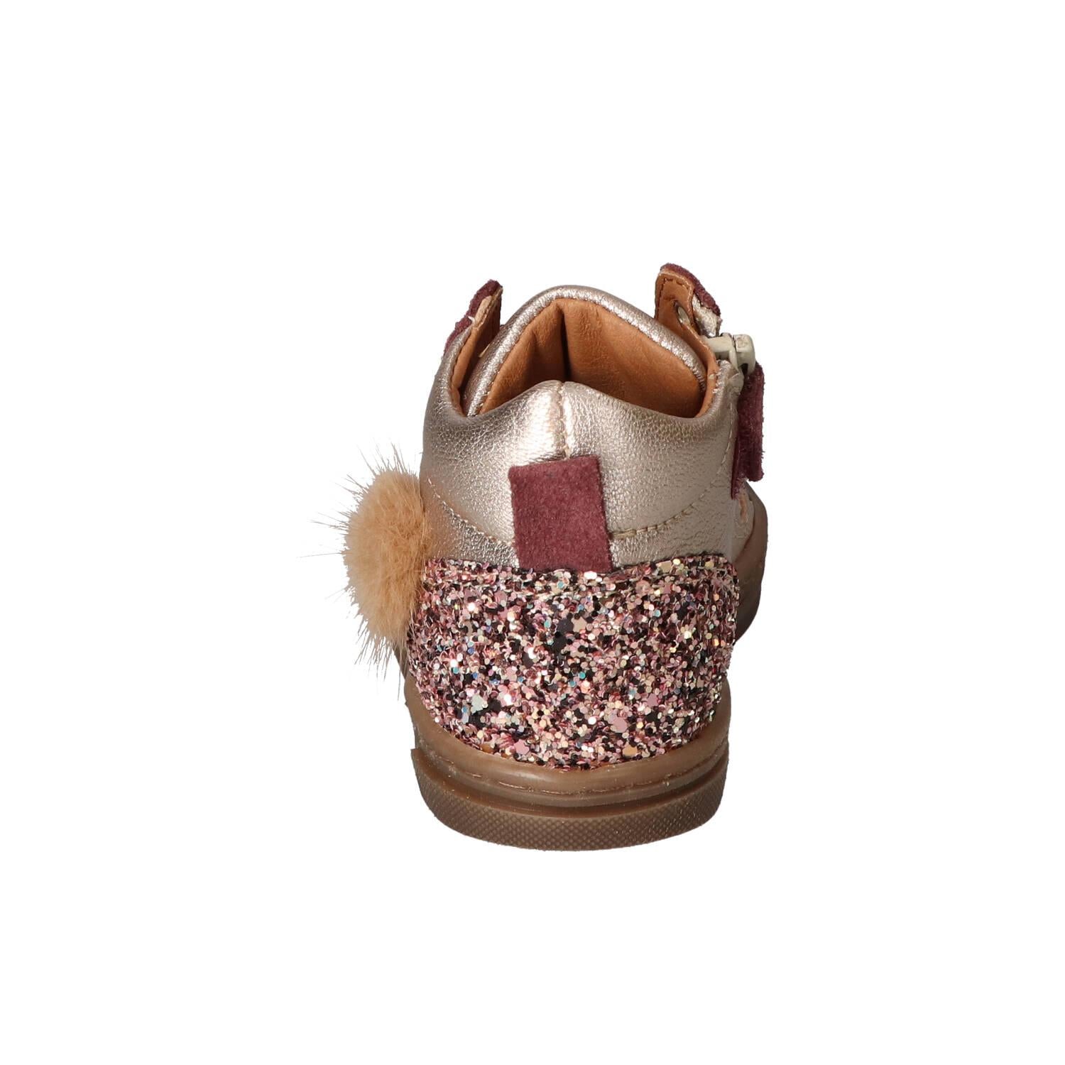 Veterschoenen, Roze