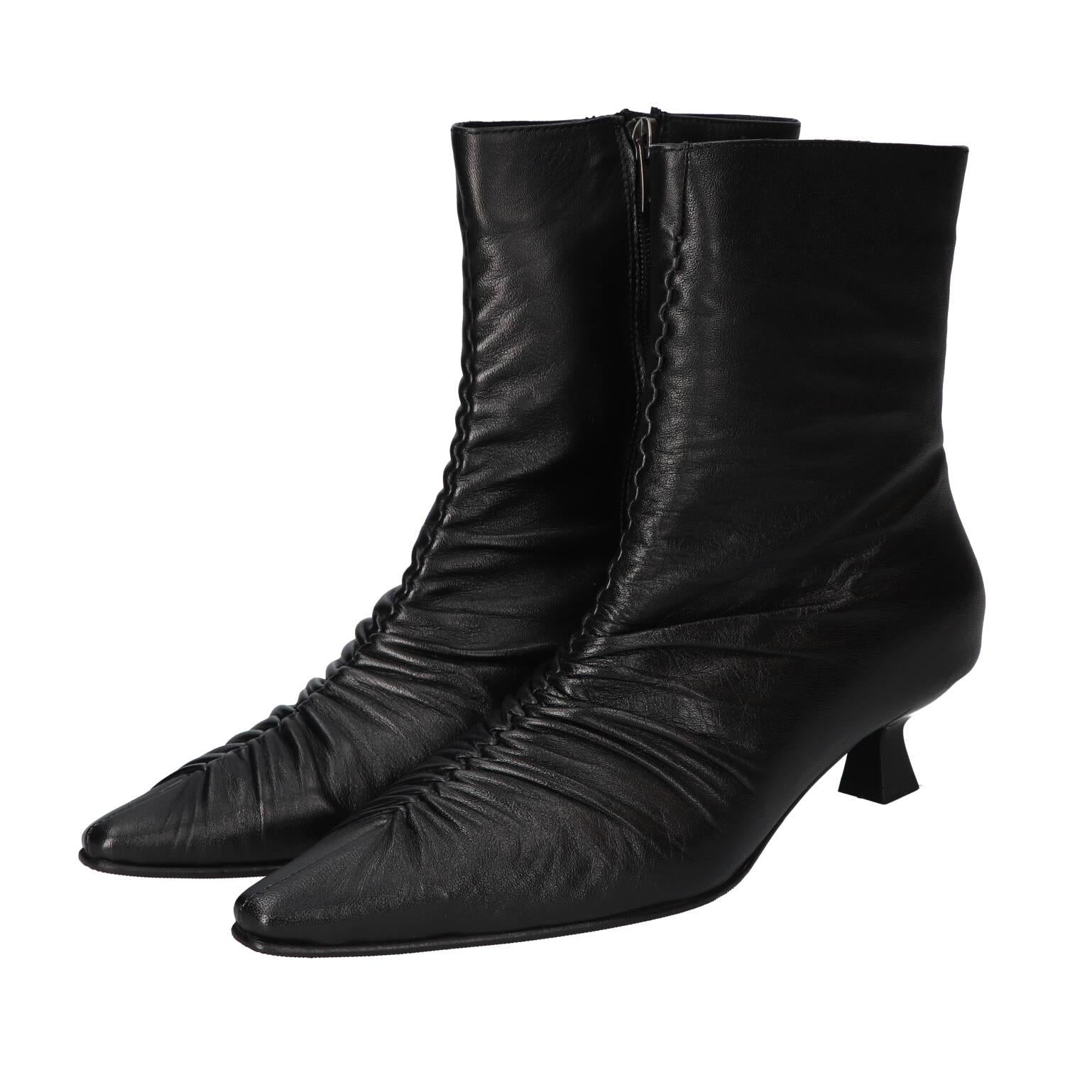 Booties, Zwart