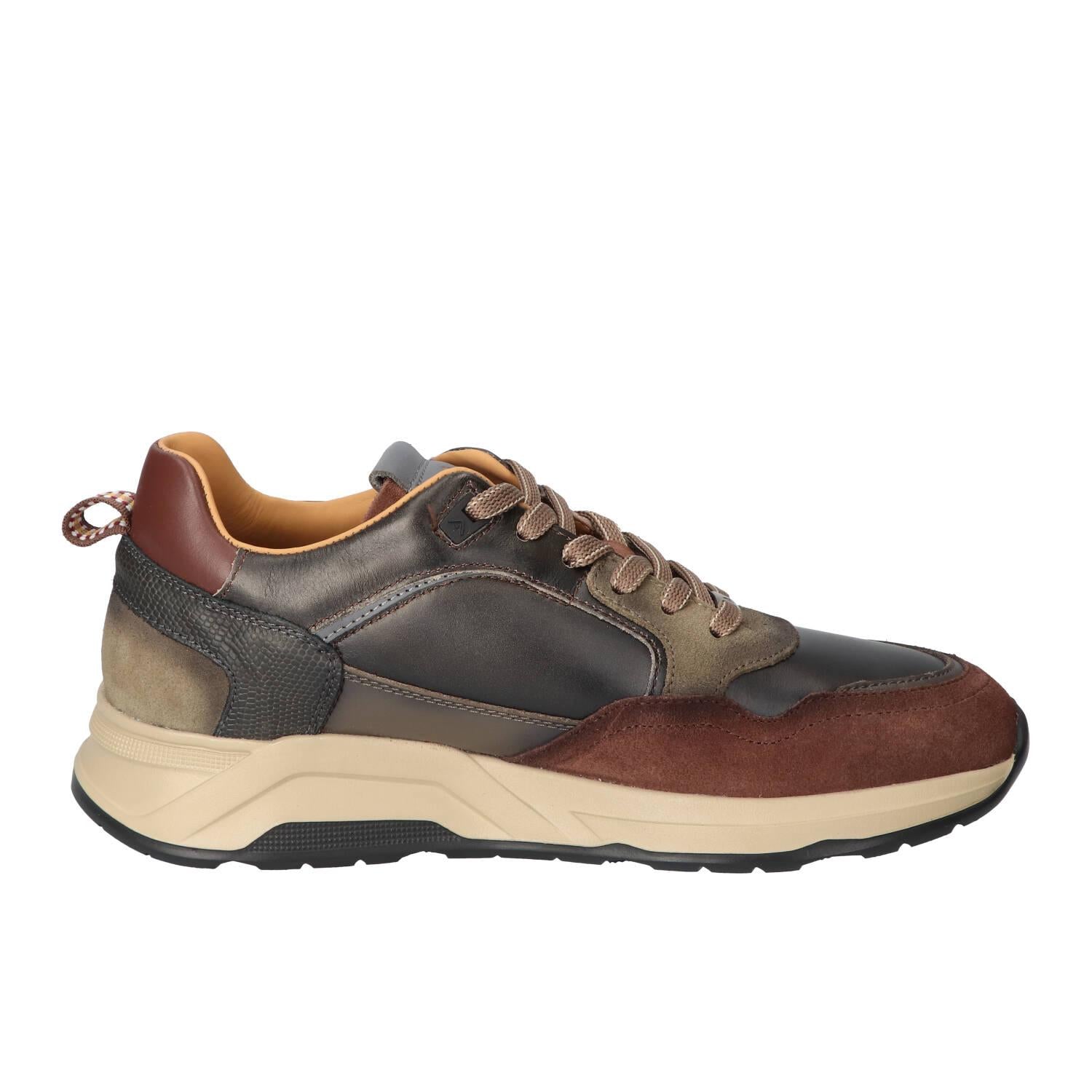Sneakers, Donkerbruin