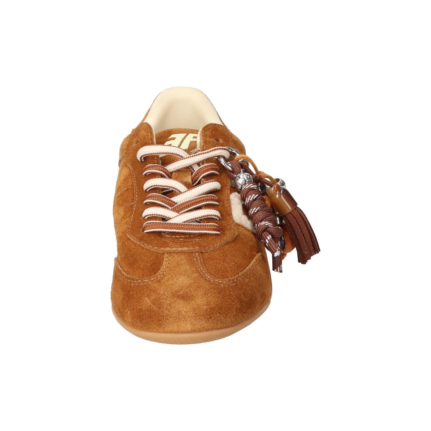 Sneakers, Cognac